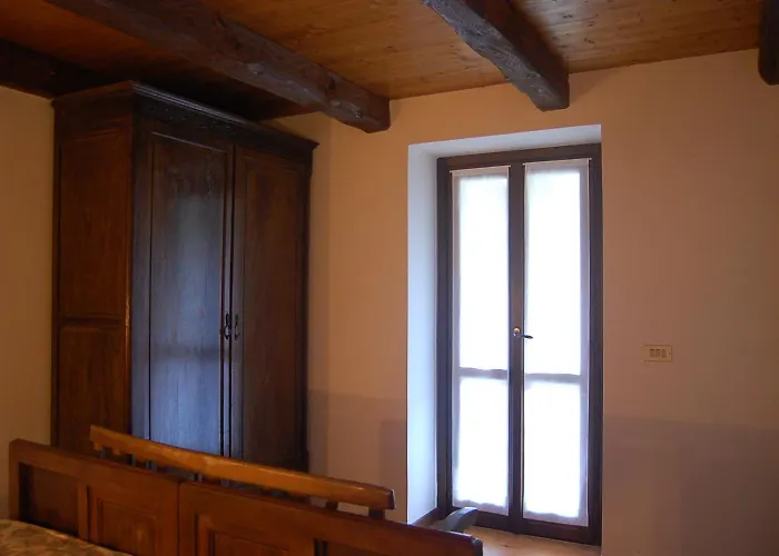 Casa Del Gelsomino Варалло